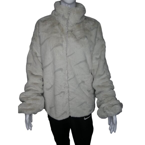 Nike Printed Faux Fur Jacket‎ - Picture 3 of 11